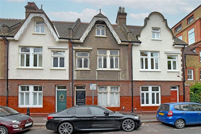 3 Bedroom Terraced House For Sale In Old Woolwich Road, Greenwich, London, SE10