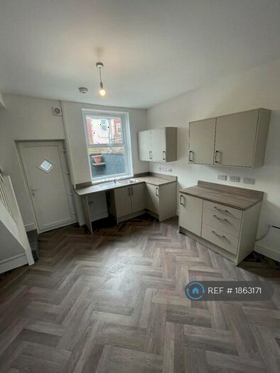 2 Bedroom Terraced House To Rent In Heaton Street, Denton, Manchester, M34