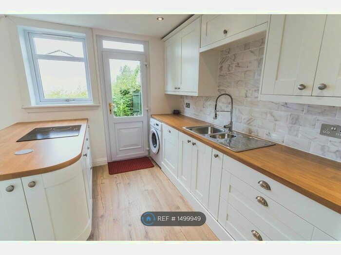 3 Bedroom Semi-Detached House To Rent In Ben Venue Road, Cumbernauld, Glasgow, G68