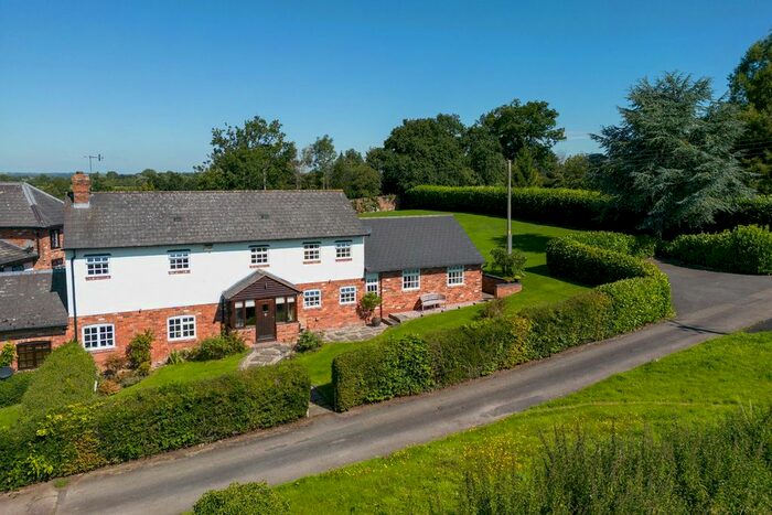 3 Bedroom Link Detached House For Sale In Hawford House Hawford, Worcestershire, WR3