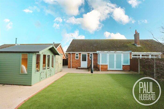 2 Bedroom Semi-Detached Bungalow For Sale In Kingston Close, Pakefield, NR33