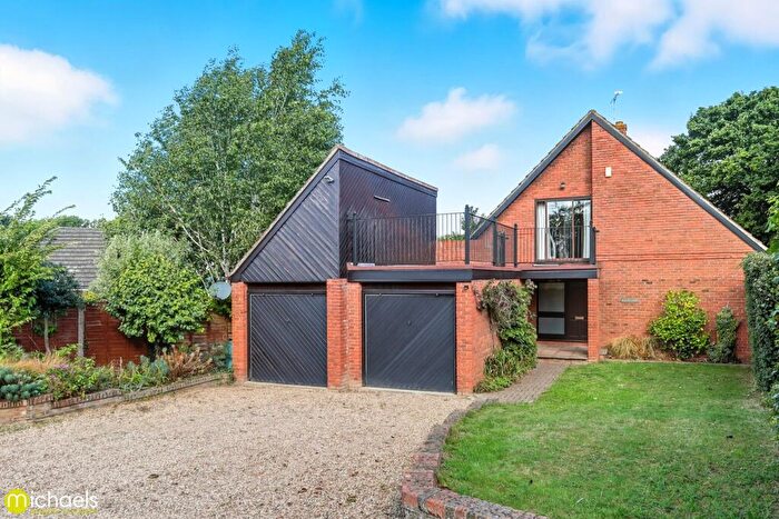 5 Bedroom Detached House For Sale In De Vere Lane, Wivenhoe, Colchester, CO7