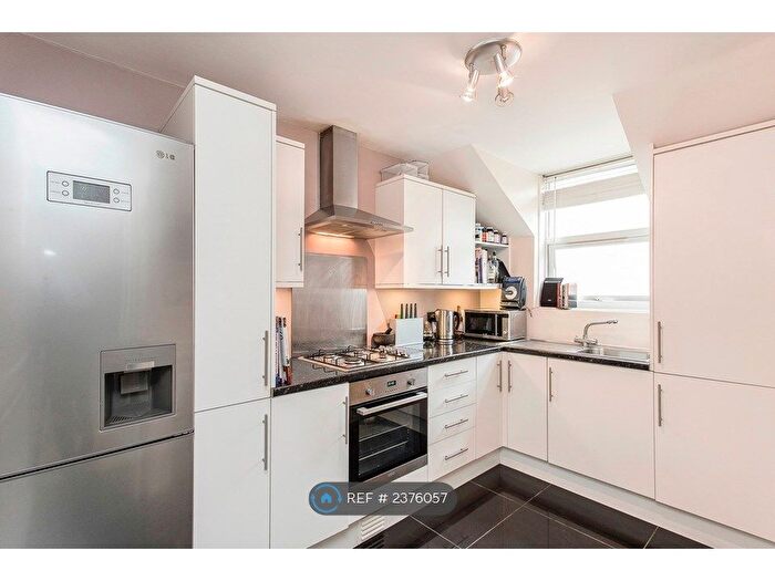 1 Bedroom Flat To Rent In Battenberg Walk, London, SE19