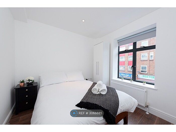 2 Bedroom Flat To Rent In Hoxton Street, London, N1