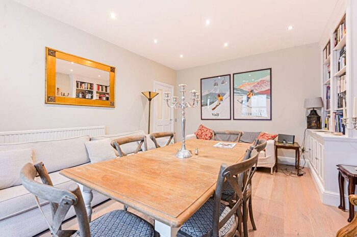 1 Bedroom Flat For Sale In Merrington Road, West Brompton, London, SW6