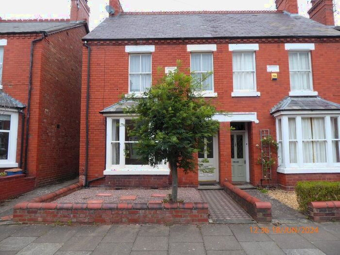 3 Bedroom Semi-Detached House To Rent In Bishop Street, Shrewsbury, SY2