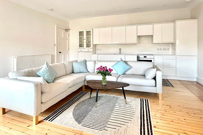 3 Bedroom Flat For Sale In Flat, Rothesay Place, West End, Edinburgh, EH3