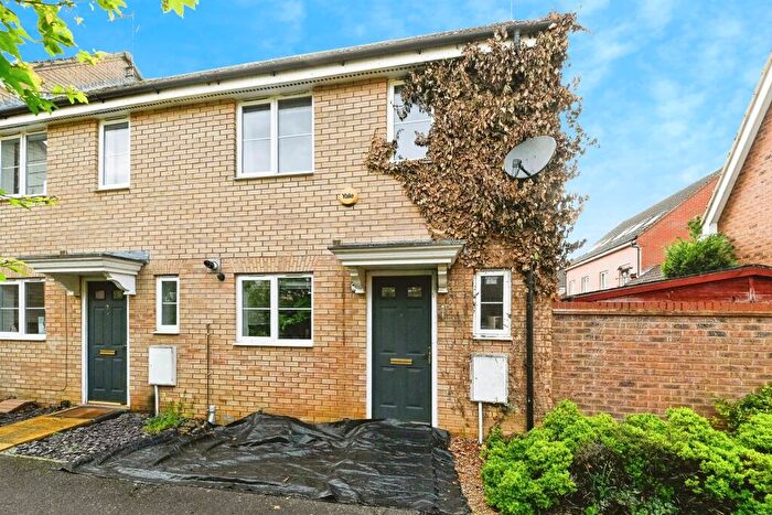 3 Bedroom End Of Terrace House For Sale In Coriander Road, Downham Market, PE38