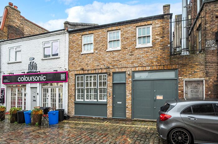 2 Bedroom Semi-Detached House To Rent In Chippenham Mews, Maida Vale, London, W9