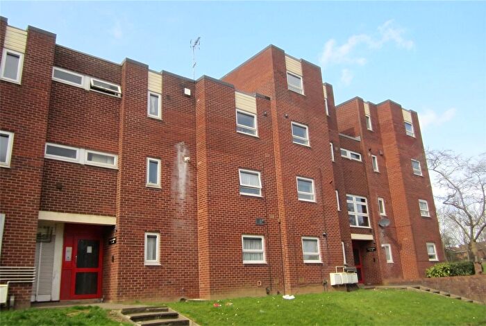 1 Bedroom Flat For Sale In Beaconsfield, Brookside, Telford, Shropshire, TF3