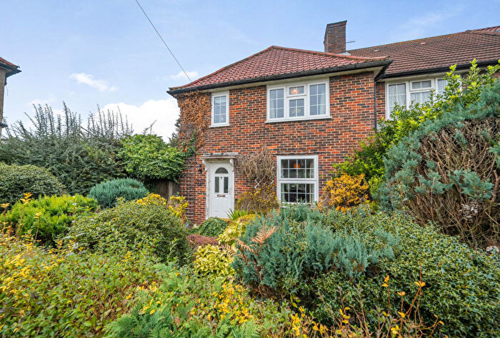 3 Bedroom End Of Terrace House For Sale In Central Road, Morden, SM4