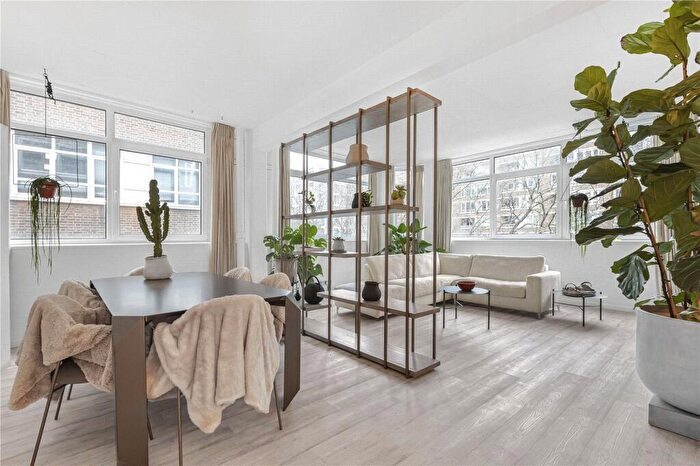 2 Bedroom Apartment For Sale In Martha's Buildings, London, EC1V