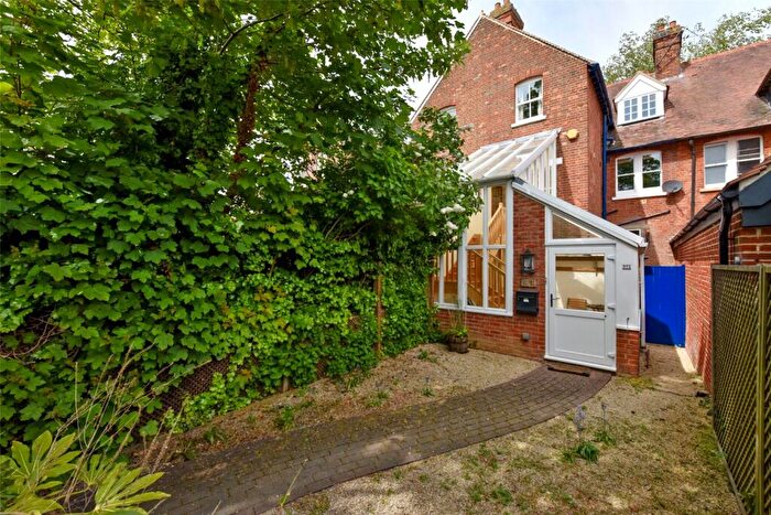 2 Bedroom Apartment To Rent In South Parade, Oxford, OX2