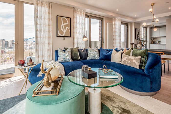 Apartment To Rent In The Wellspring, Royal Eden Docks, E16