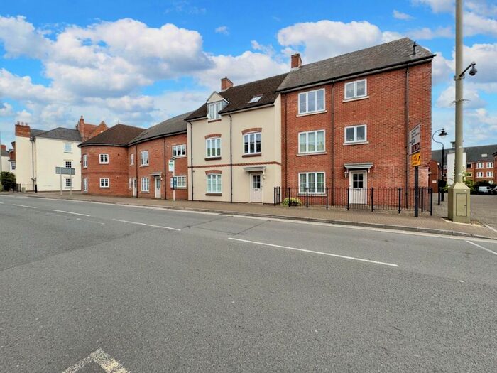 2 Bedroom Apartment To Rent In Vineyard, Abingdon, OX14