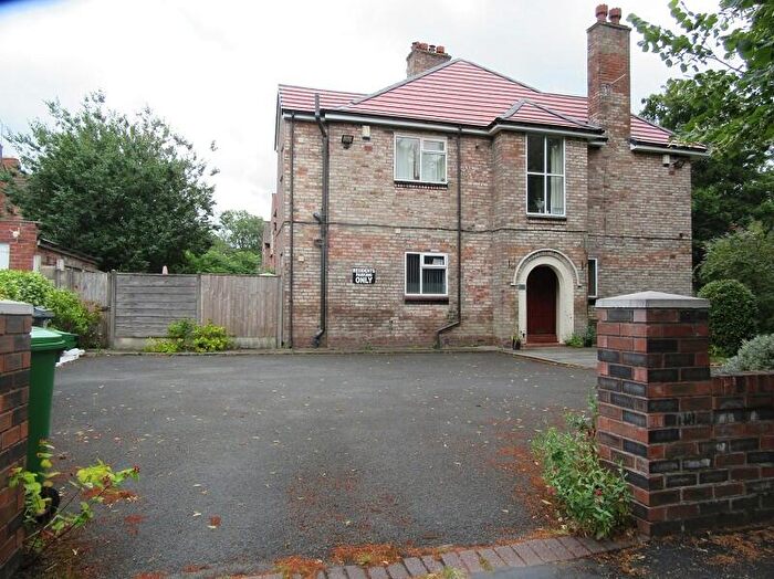 1 Bedroom Flat To Rent In Wood Road, Whalley Range, Manchester, Greater Manchester., M16