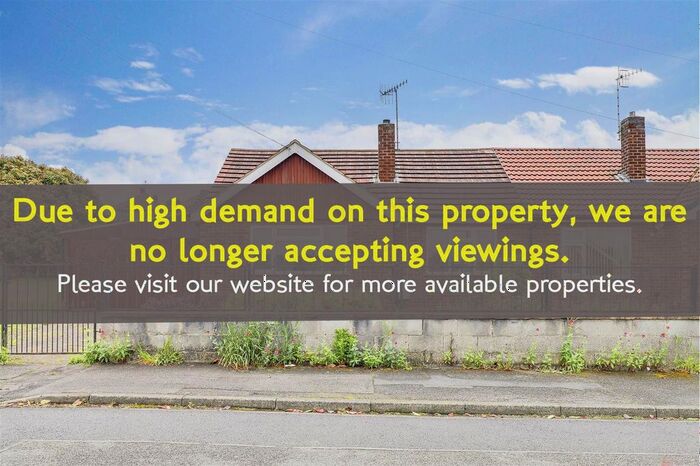 2 Bedroom Semi-Detached Bungalow To Rent In Brackendale Avenue, Arnold, Nottingham, NG5