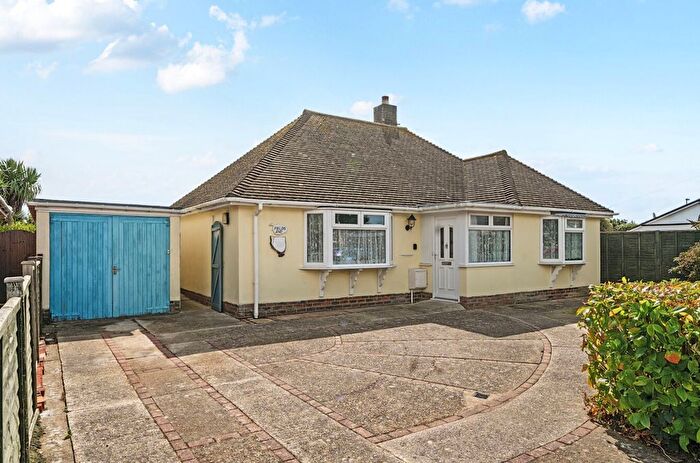 2 Bedroom Detached Bungalow For Sale In Longacre, Selsey, PO20