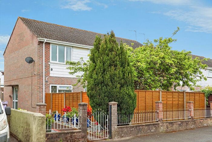 1 Bedroom Flat For Sale In Dawkins Road, Poole, BH15