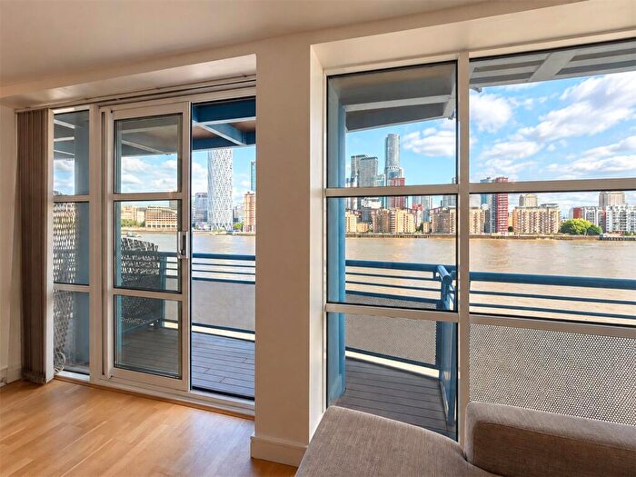 3 Bedroom Apartment To Rent In Rotherhithe Street, London, SE16