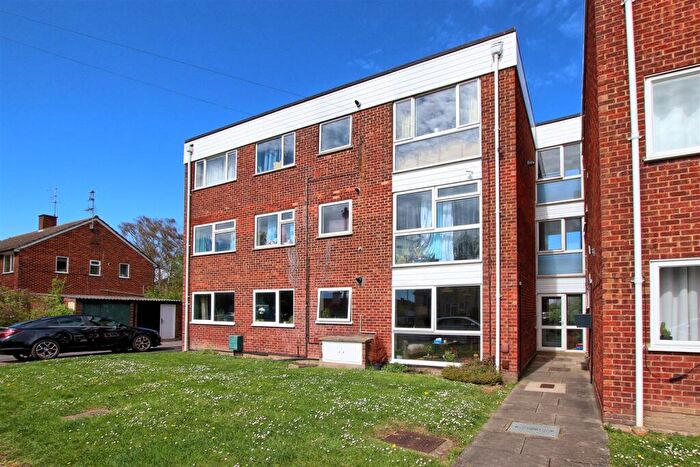 2 Bedroom Flat To Rent In Howard Court, Cambridge, CB5