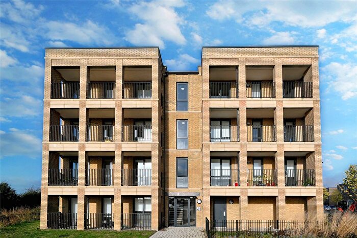 2 Bedroom Flat To Rent In Osprey Drive, Trumpington, Cambridge, Cambridgeshire, CB2