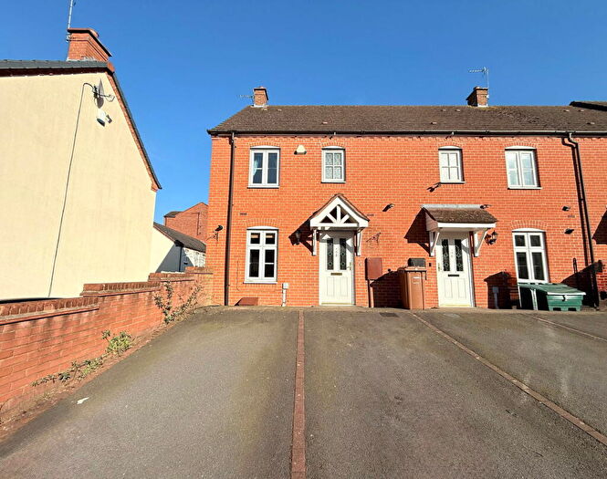 3 Bedroom End Of Terrace House For Sale In Anchor Lane, Solihull, B91