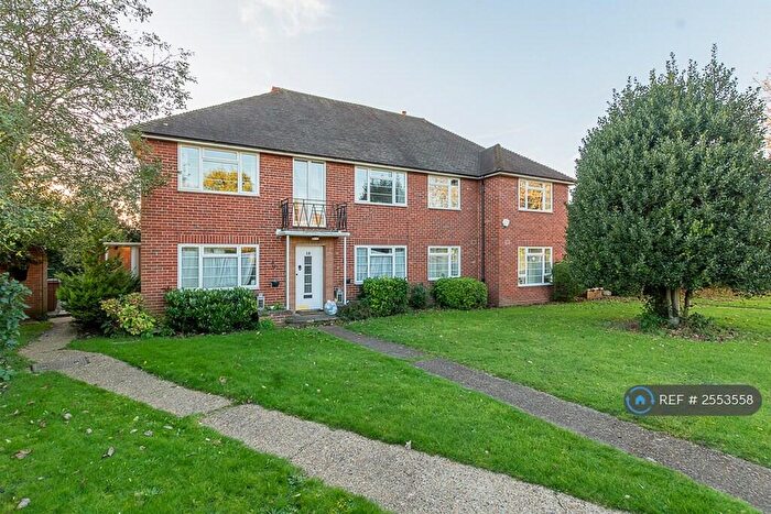 2 Bedroom Maisonette To Rent In Sandy Lane, Cheam, Sutton, SM2