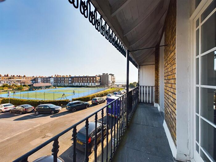 1 Bedroom Flat For Sale In Royal Road, Ramsgate, CT11