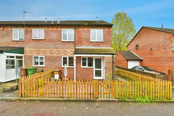 1 Bedroom Semi Detached House For Sale In Canterbury Drive, Plymouth, PL5