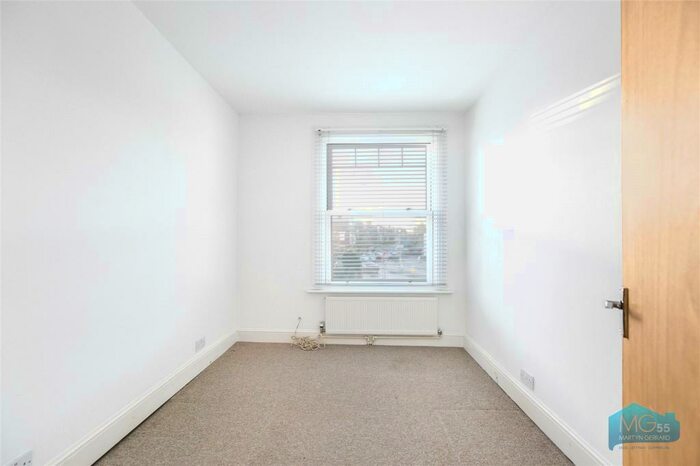 2 Bedroom Apartment To Rent In Alston Road, High Barnet, Hertfordshire, EN5