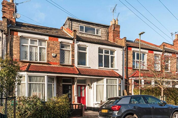 3 Bedroom Terraced House To Rent In Leopold Road, East Finchley, N2