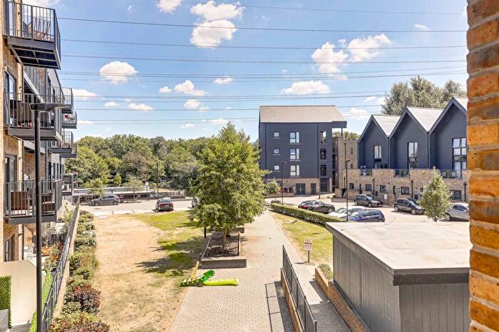 2 Bedroom Flat For Sale In Hazlemere Marina, Waltham Abbey, EN9