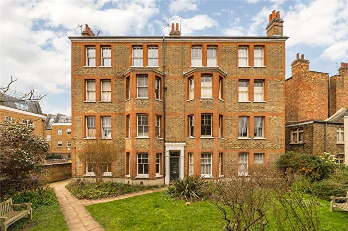 2 Bedroom Flat To Rent In St. John's Mansion, Clapton Square, London, E5