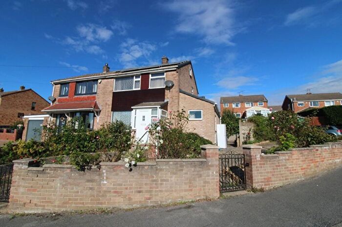 4 Bedroom Semi-Detached House For Sale In Dove Road, Wombwell, Barnsley, S73