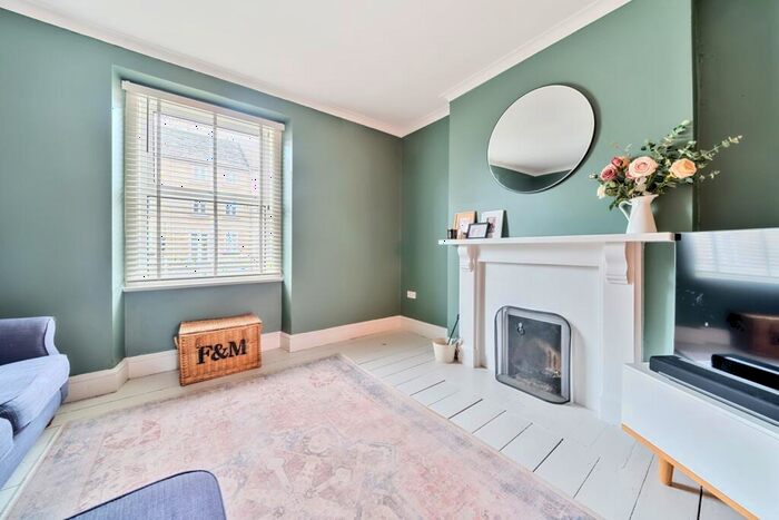 3 Bedroom Terraced House For Sale In Watermoor Road, Cirencester, GL7