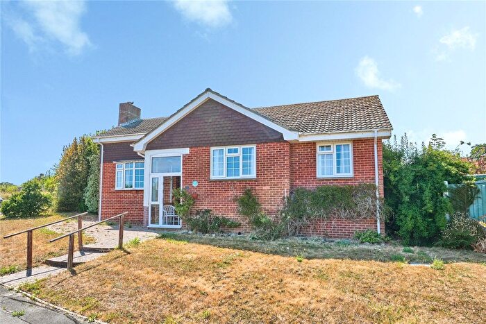 3 Bedroom Bungalow For Sale In Summers Court, Freshwater, Isle Of Wight, PO40