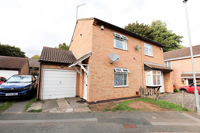 2 Bedroom Semi Detached House For Sale In Morgan Close, Northampton, NN3