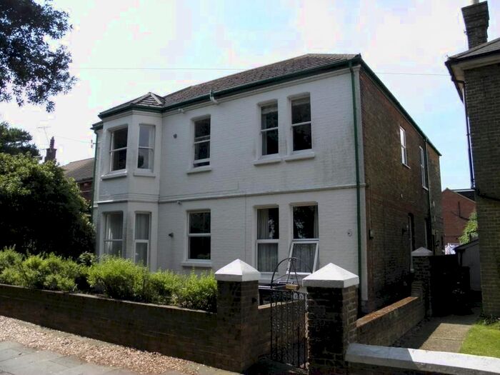 2 Bedroom Flat To Rent In Reading Street Road, St Peters, Broadstairs, CT10