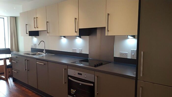 Studio To Rent In New Village Avenue, London, E14