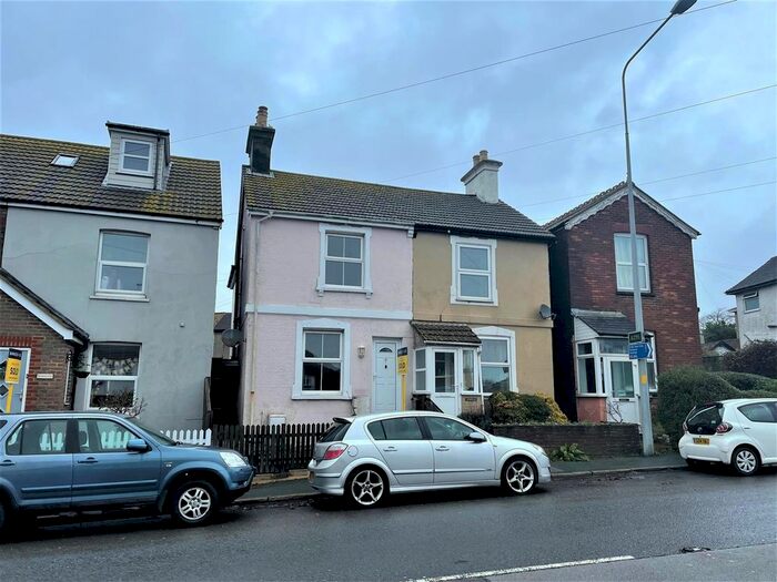 3 Bedroom Semi-Detached House To Rent In Little Common Road, Bexhill-On-Sea, TN39