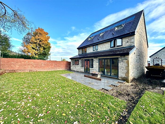 6 Bedroom Detached House For Sale In Manor Court, Horbury, Wakefield, WF4