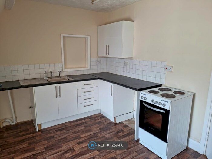 2 Bedroom Flat To Rent In Exmoor House, Ilfracombe EX34
