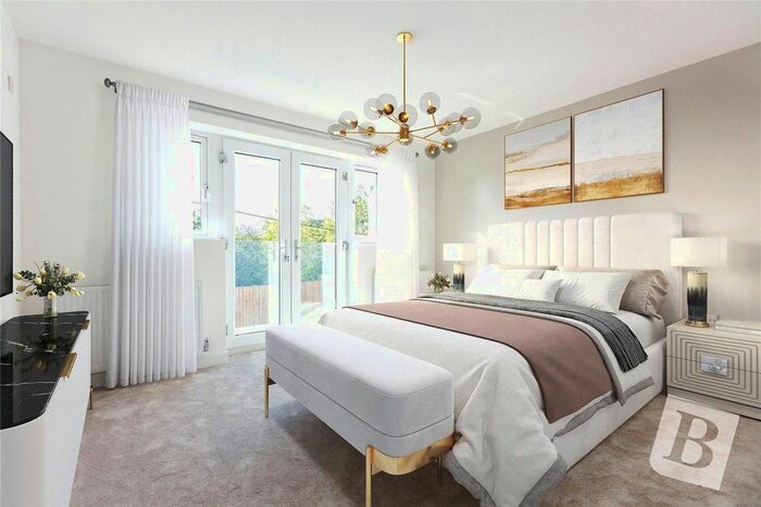 4 Bedroom Detached House To Rent In Sloane Mews, Hornchurch, RM11