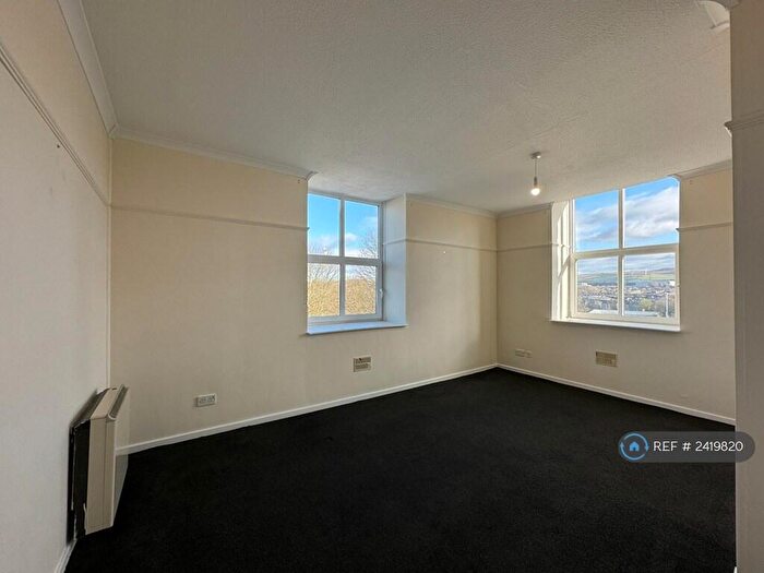 2 Bedroom Flat To Rent In Habergham Street, Padiham, BB12