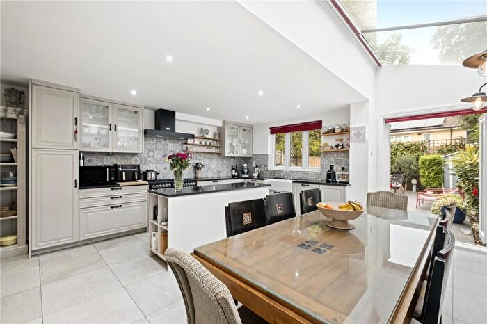 4 Bedroom Terraced House For Sale In Sarsfeld Road, London, SW12