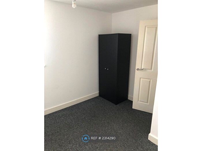 1 Bedroom Flat To Rent In Church Street, Old Basford, Nottingham, NG6