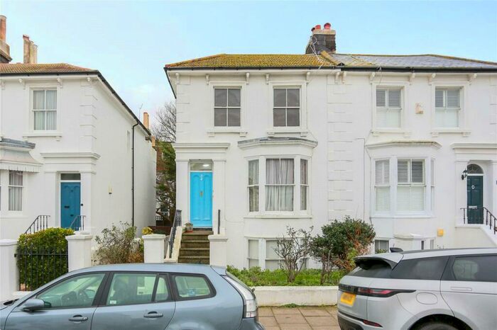 Apartment To Rent In Osborne Villas, Hove, East Sussex, BN3