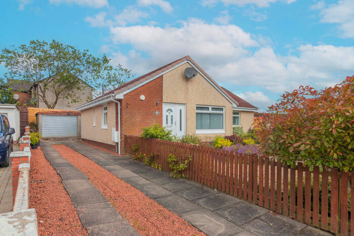 3 Bedroom Bungalow For Sale In Mauldslie Place, Ashgill, Larkhall, South Lanarkshire, ML9