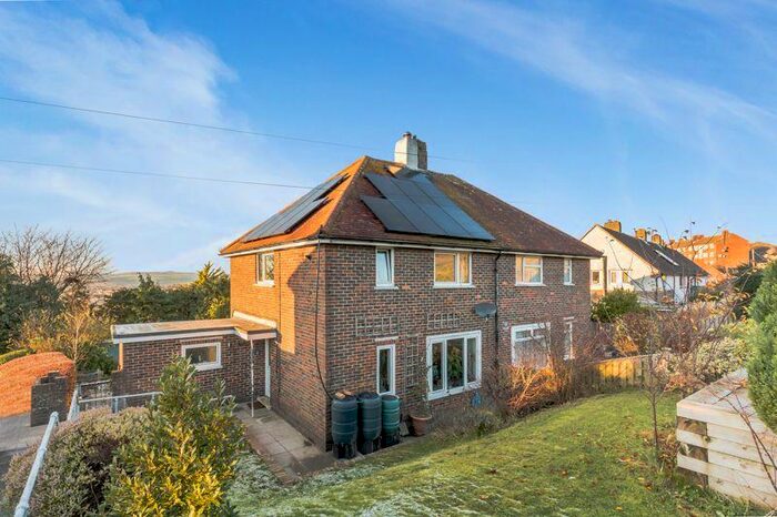 3 Bedroom Semi-Detached House To Rent In Elsted Crescent, Brighton, BN1